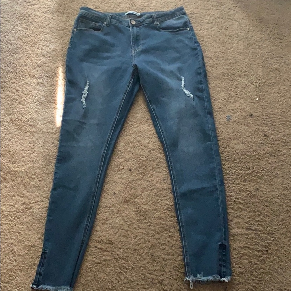 Distressed Skinny Jeans